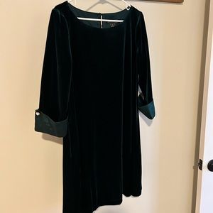 Jessica Howard Green Velvet Dress
